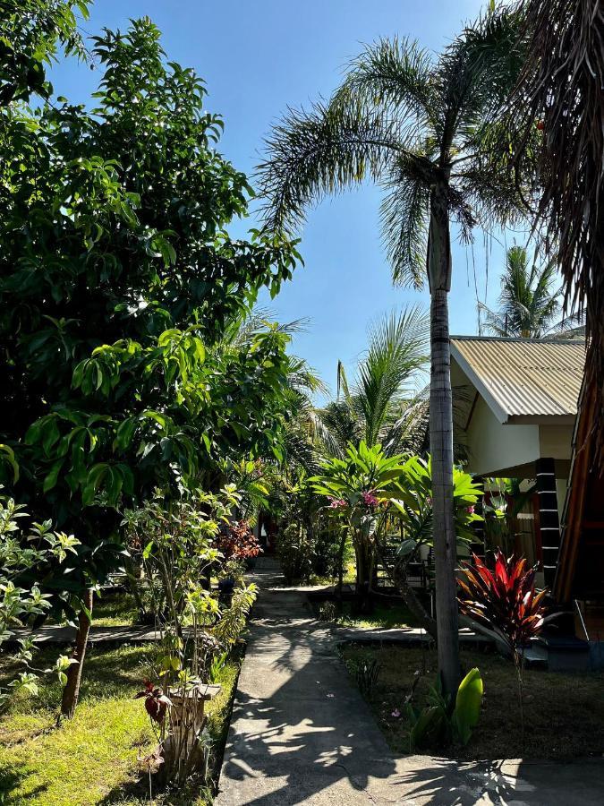 Florine'S Garden Hotel Gili Air Ngoại thất bức ảnh